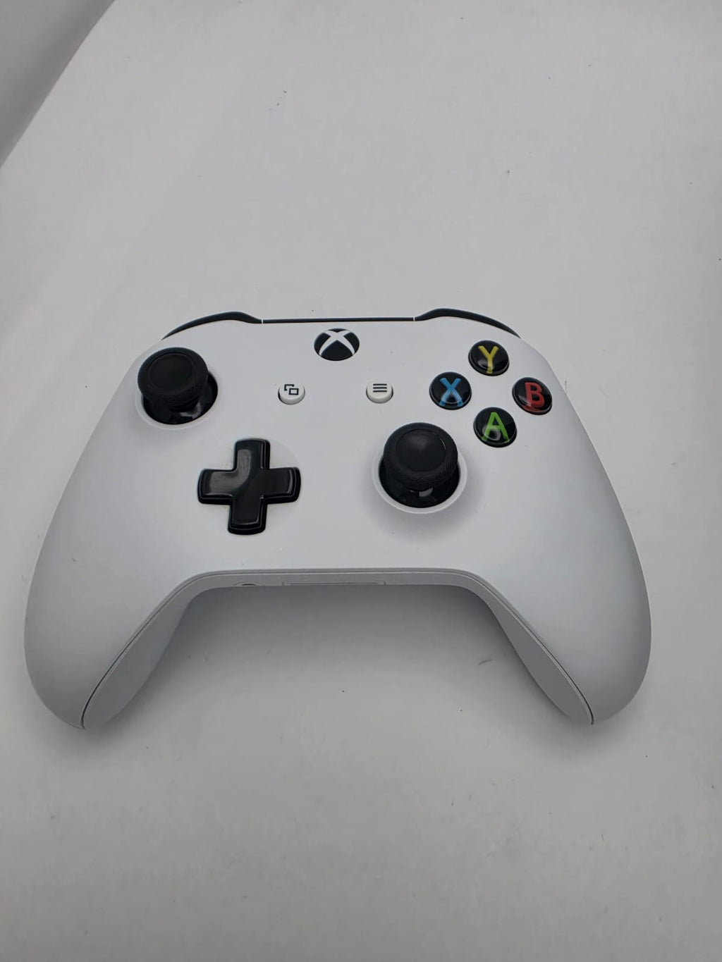 Microsoft Xbox One S 1TB White, Grade B