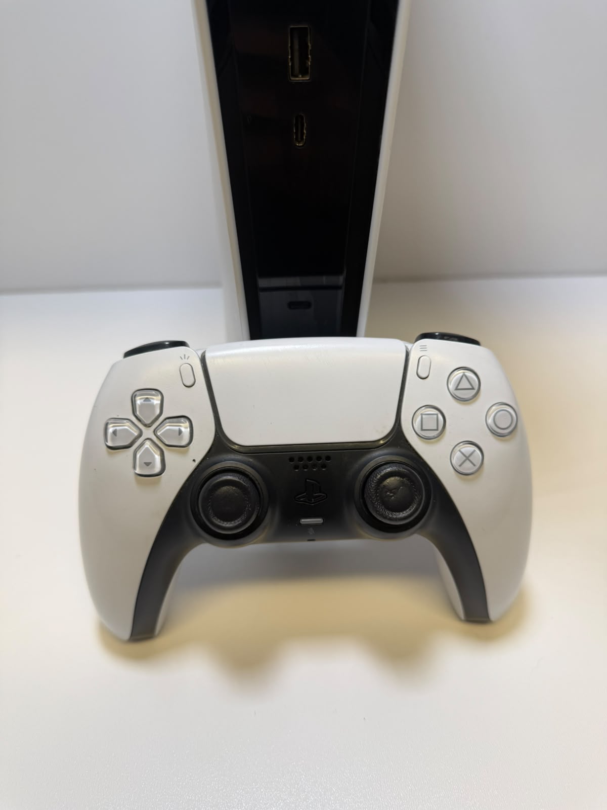 Sony PS5 Digital Edition 825GB White, Grade B