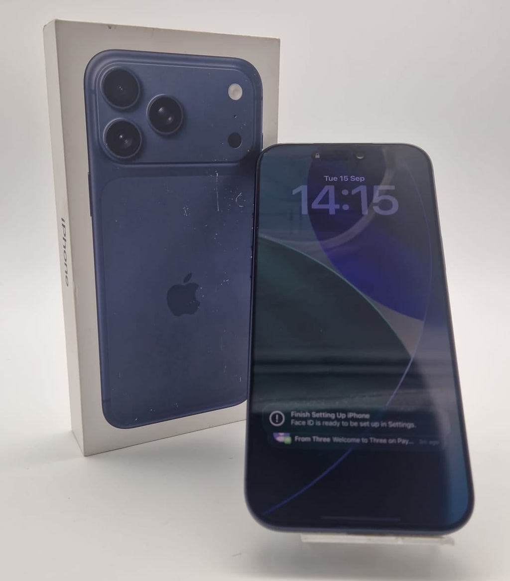 Apple iPhone 17 Pro Max 256gb Deep Blue, Grade A