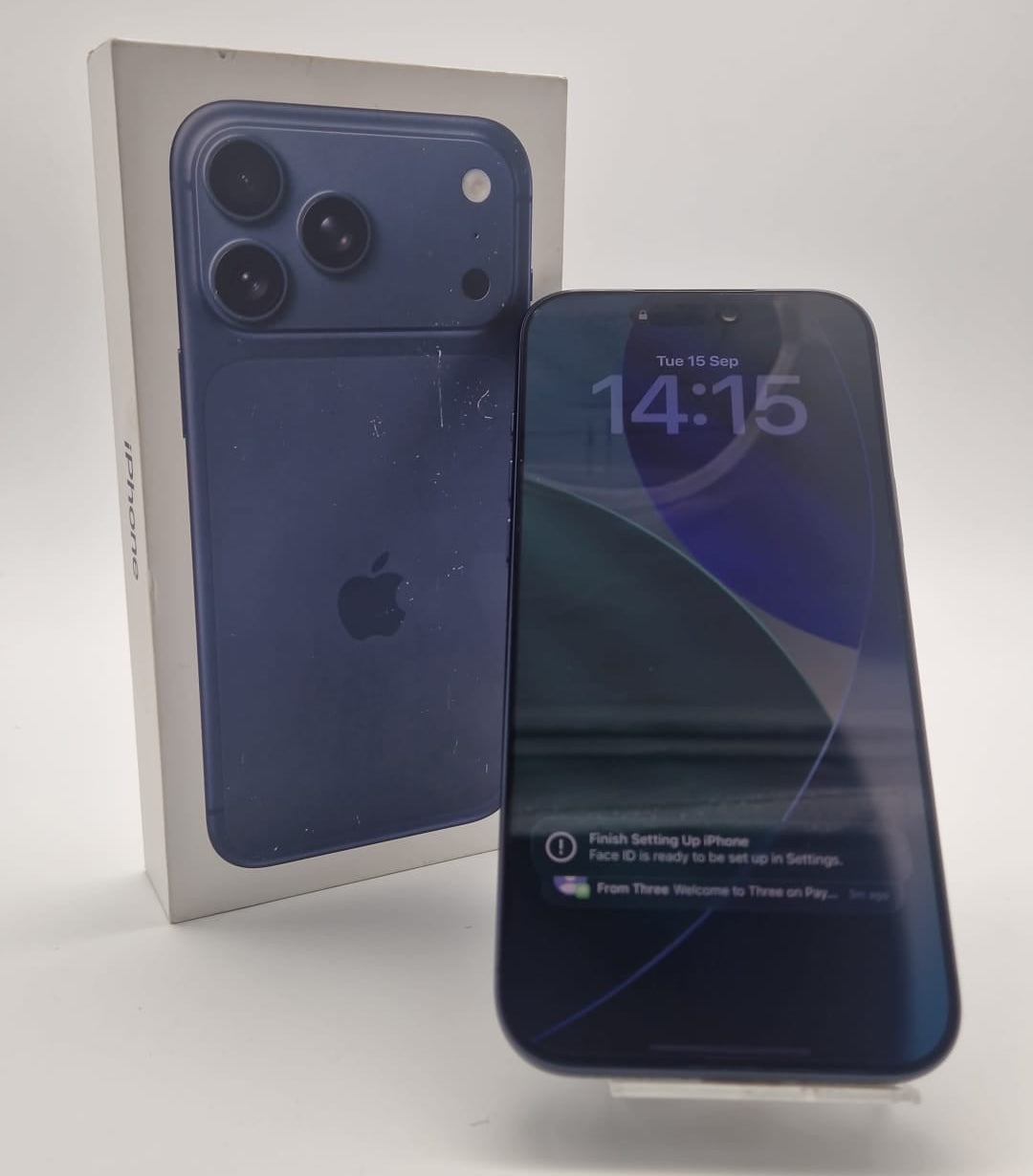 Apple iPhone 17 Pro Max 256gb Deep Blue, Grade A