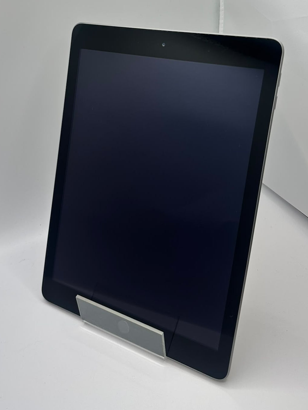 Apple iPad 5th Gen 32GB Black, Grade B