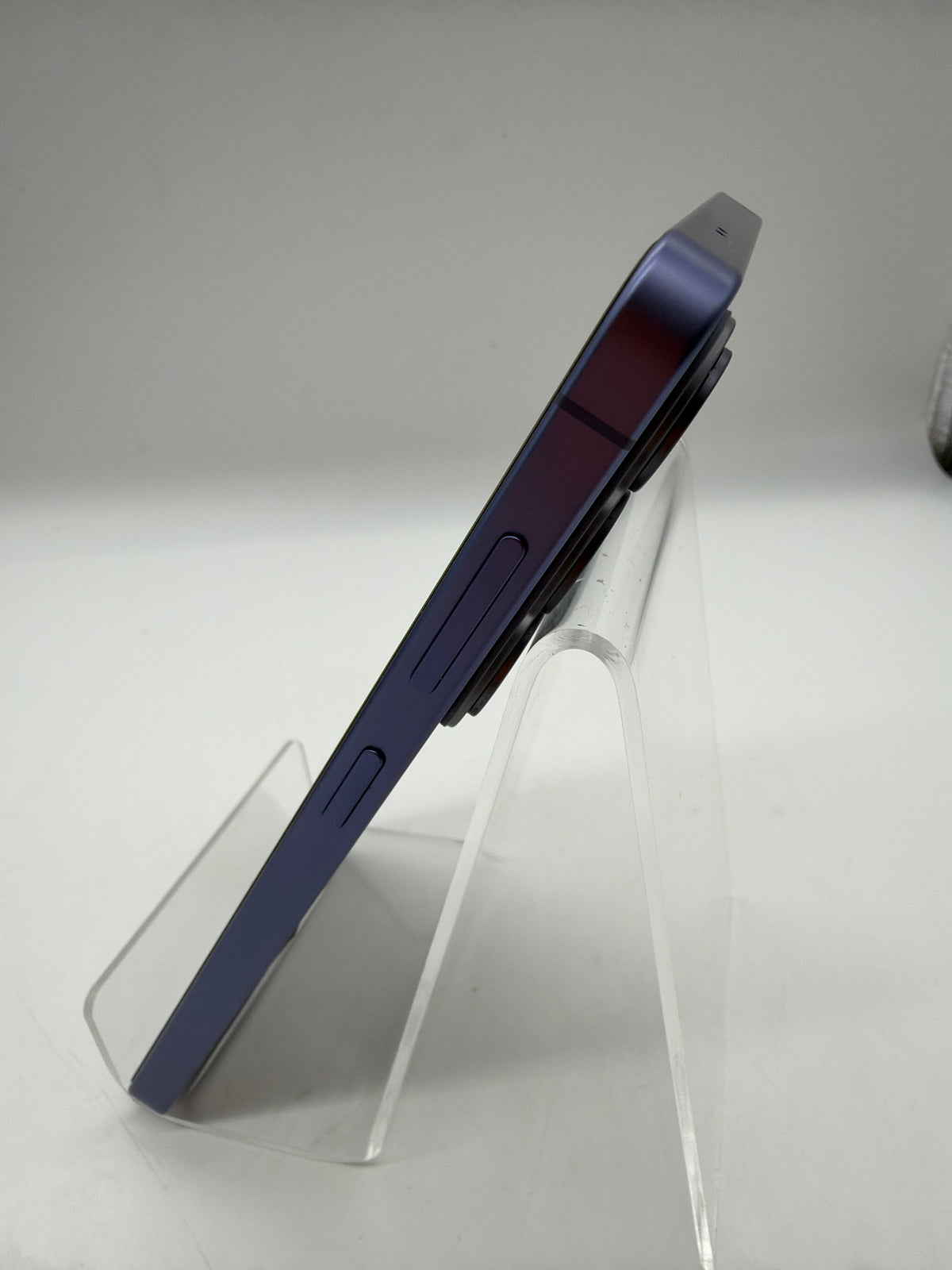 Samsung Galaxy S26 256GB Violet, Grade B