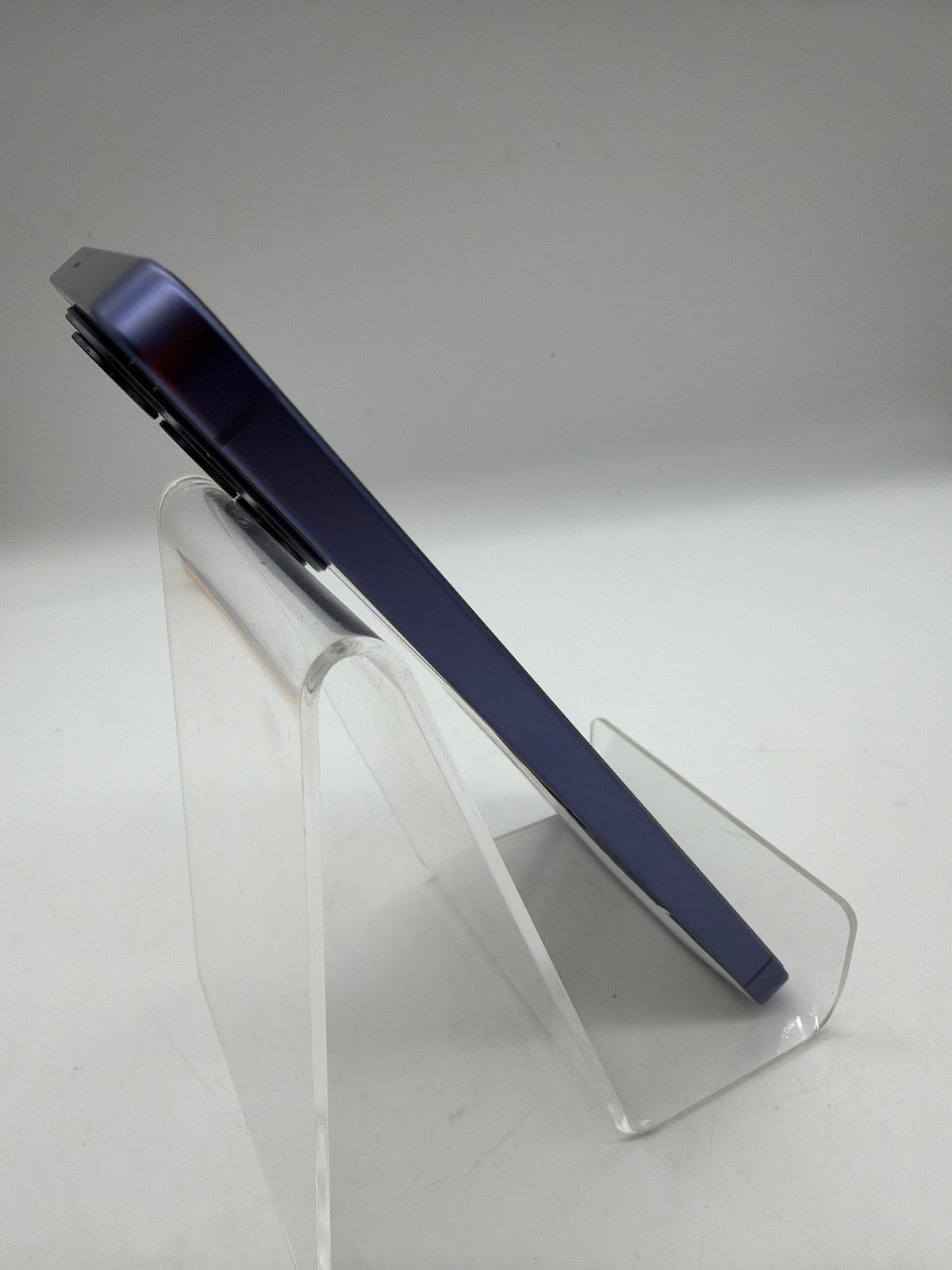Samsung Galaxy S26 256GB Violet, Grade B