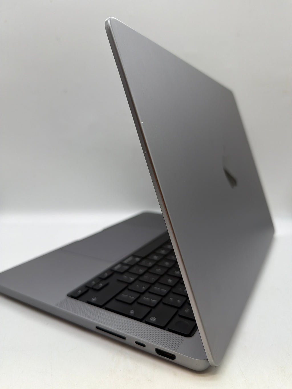 Apple MacBook Pro 14" M1 Pro 1TB Silver, Grade B