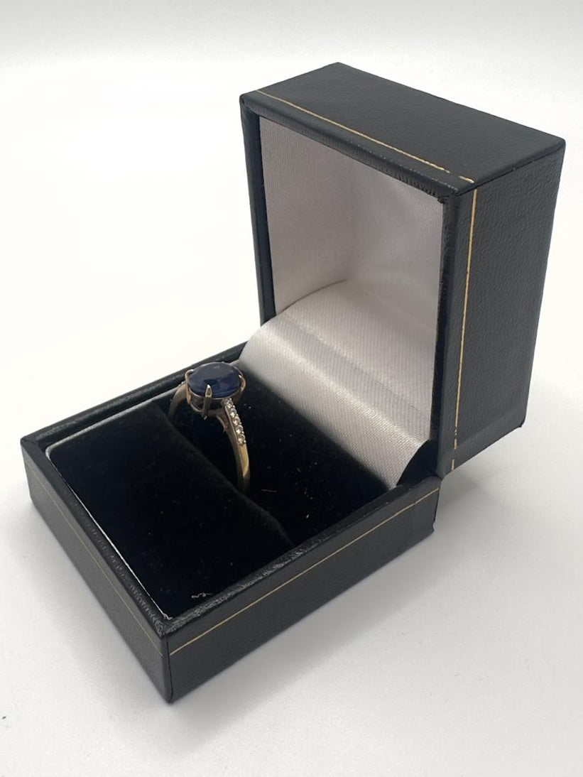 9ct Gold Ring, Blue Stone, 2.75g Size R