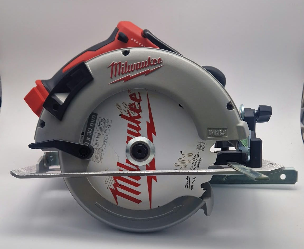 Milwaukee M18 BLCS66 Cordless Circular Saw Body Only, Grade A