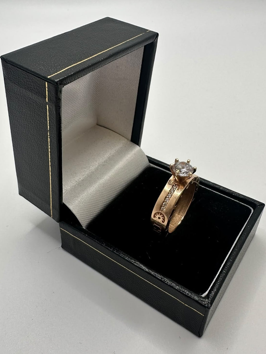 Bvlgari, 14ct, Gold Ring, 5.97g, Size O