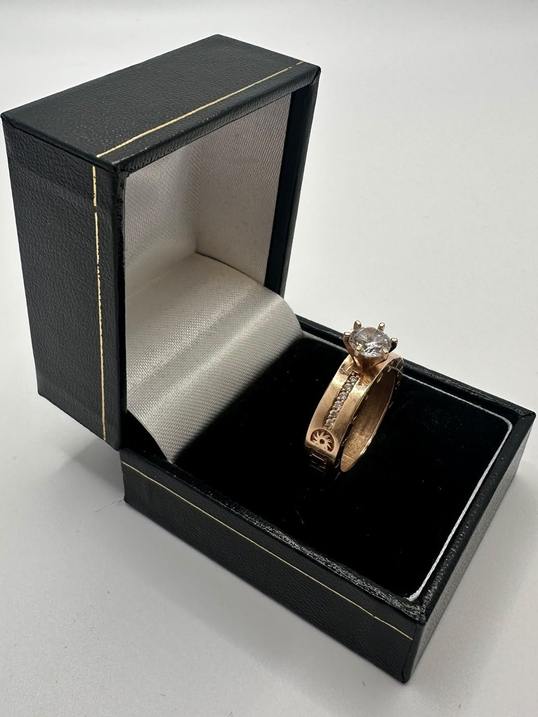 Bvlgari, 14ct, Gold Ring, 5.97g, Size O