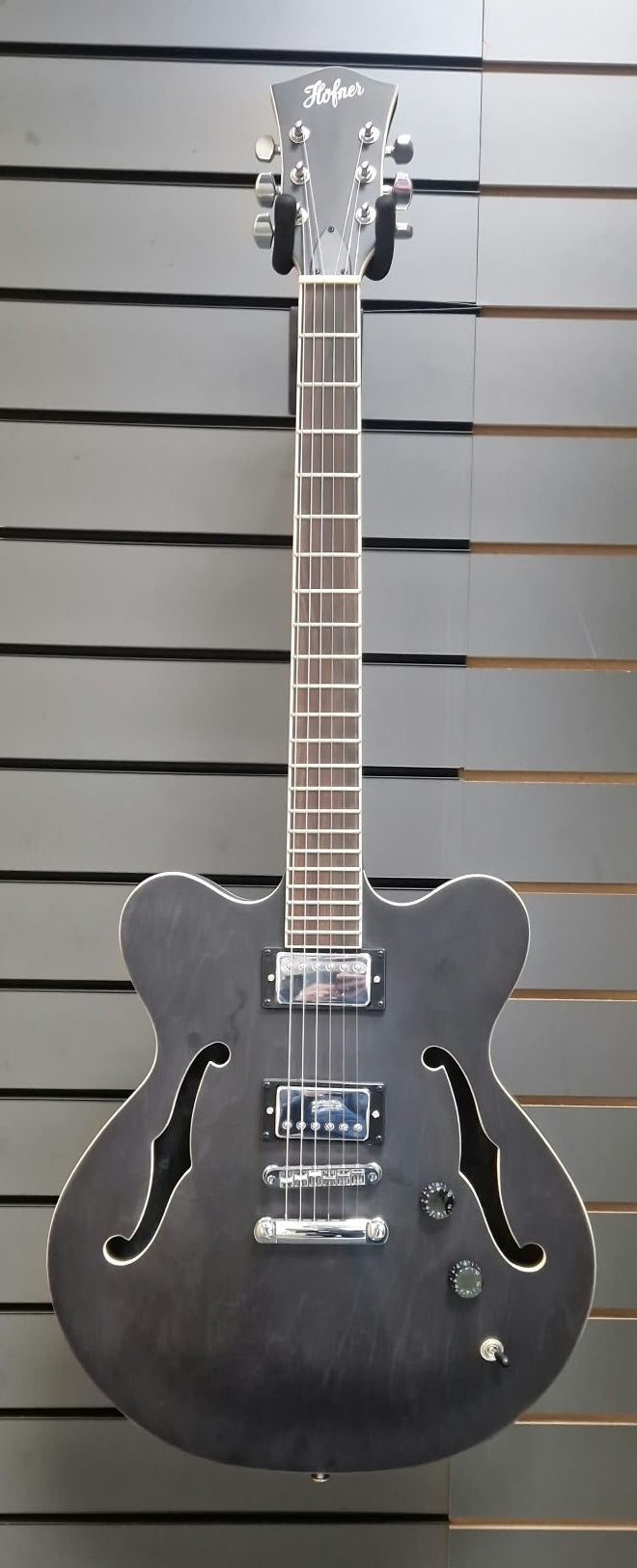 Hofner Verythin Black Stain Matt Electric Guitar, Grade B