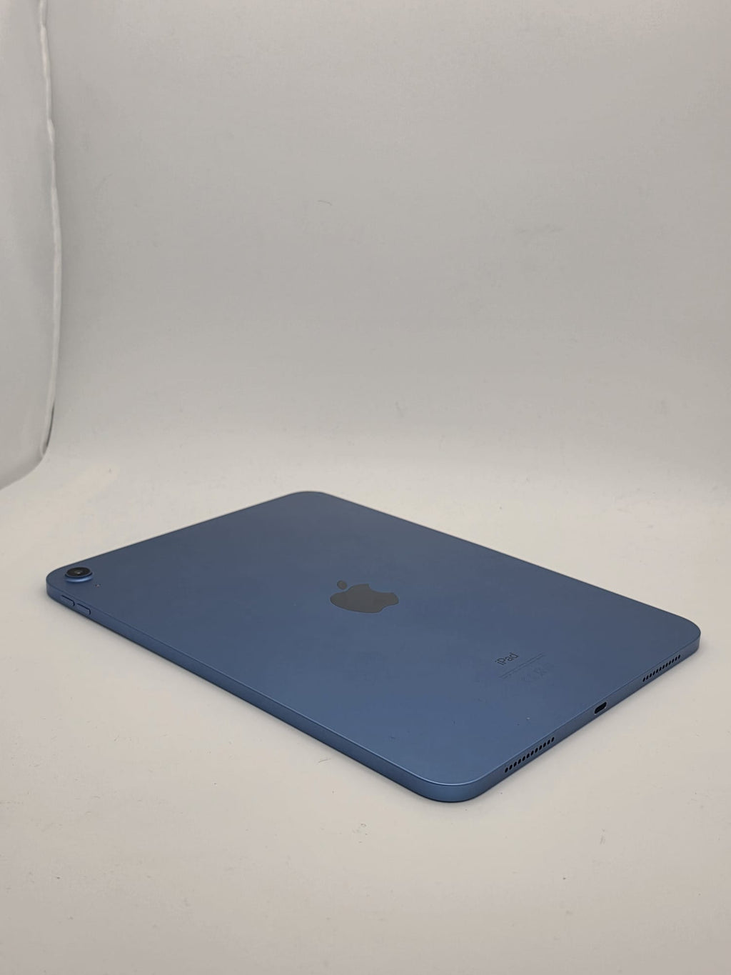 Apple iPad 10th Gen 64GB, Blue, Grade B