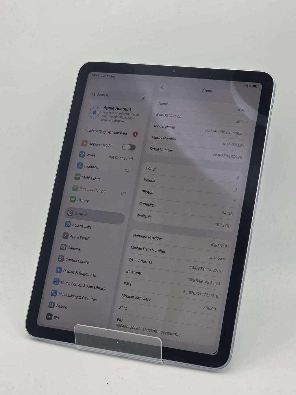 Apple iPad Air (4th Generation) 64GB, Sky Blue, Grade C