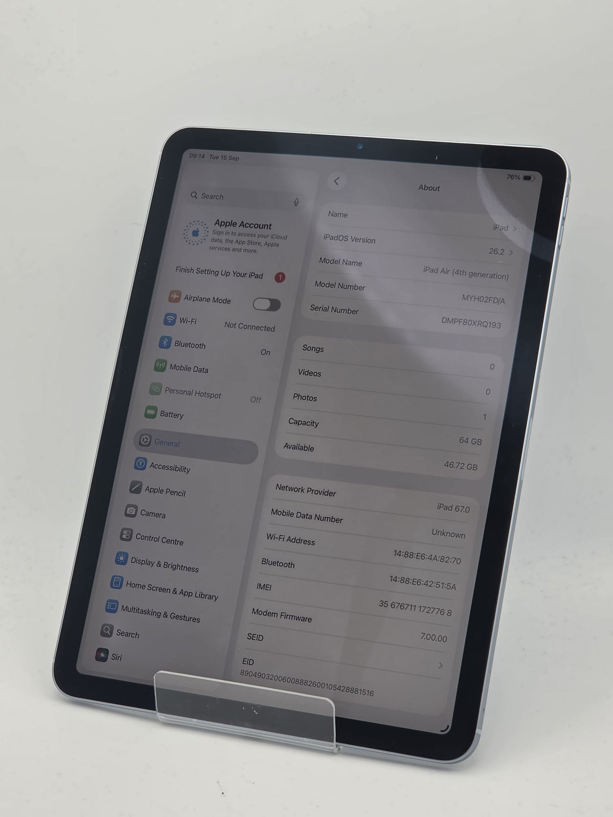 Apple iPad Air (4th Generation) 64GB, Sky Blue, Grade C