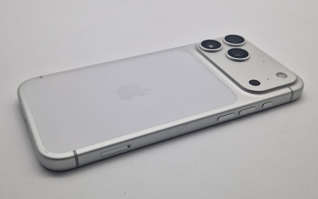 Apple iPhone 17 Pro Max 512gb White, Grade A