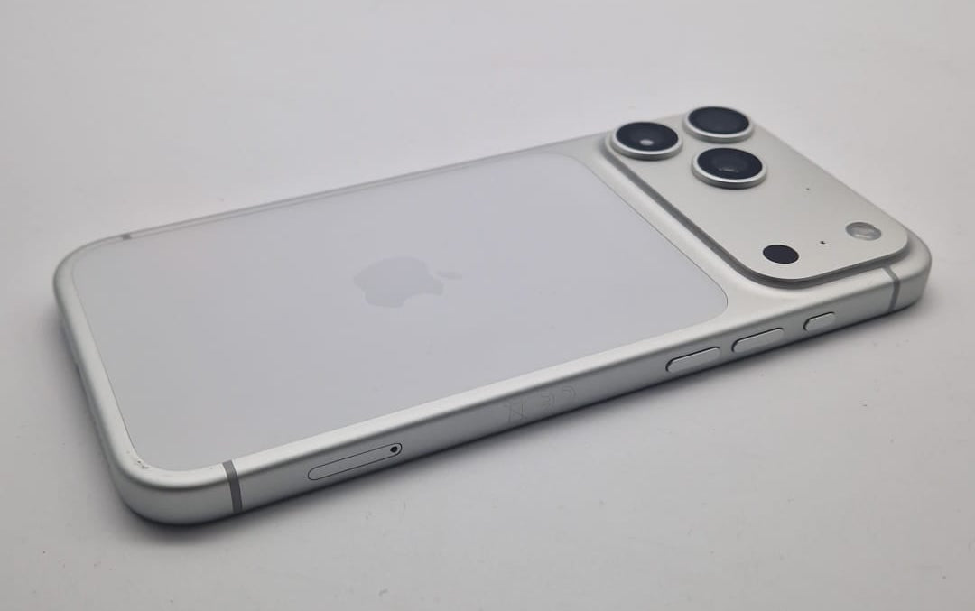 Apple iPhone 17 Pro Max 512gb White, Grade A