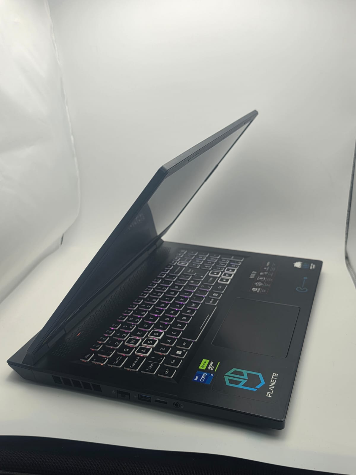 Acer Nitro AN17-51 Gaming Laptop 512GB, Black, Grade B