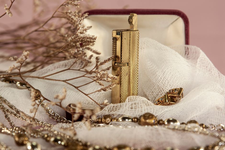 Jewellery and Gold — stock photo by Karen Laårk Boshoff via Pexels (https://www.pexels.com/photo/arrangement-of-expensive-jewellery-and-dry-flowers-7743155/)
