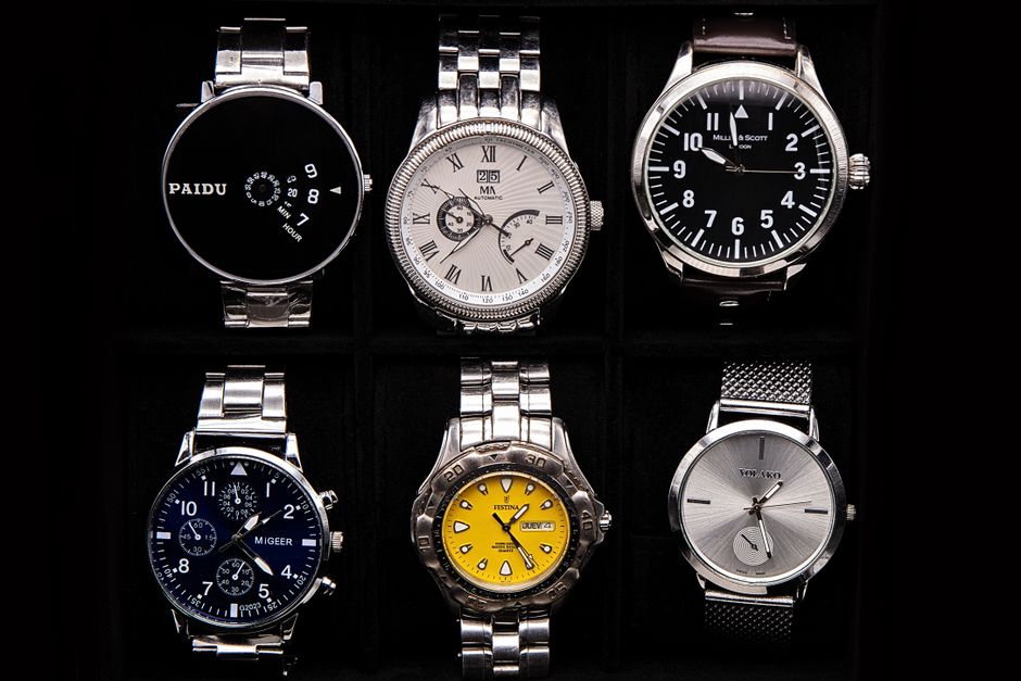 Watches — stock photo by Antonio Friedemann via Pexels (https://www.pexels.com/photo/silver-watches-on-black-background-8968349/)