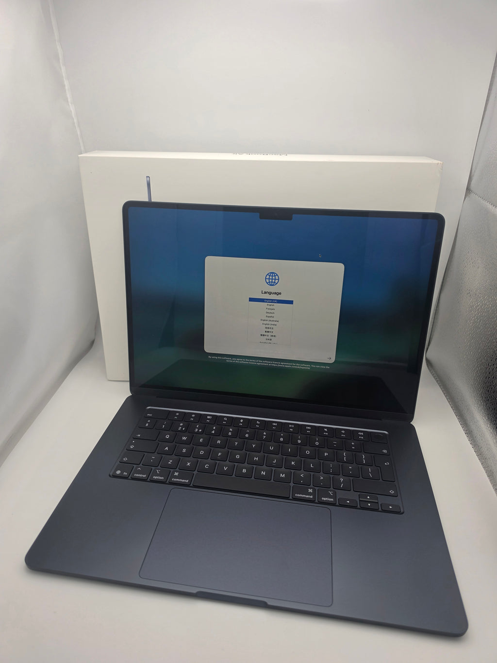 Apple MacBook Air 15" M5 512GB Midnight, Grade A
