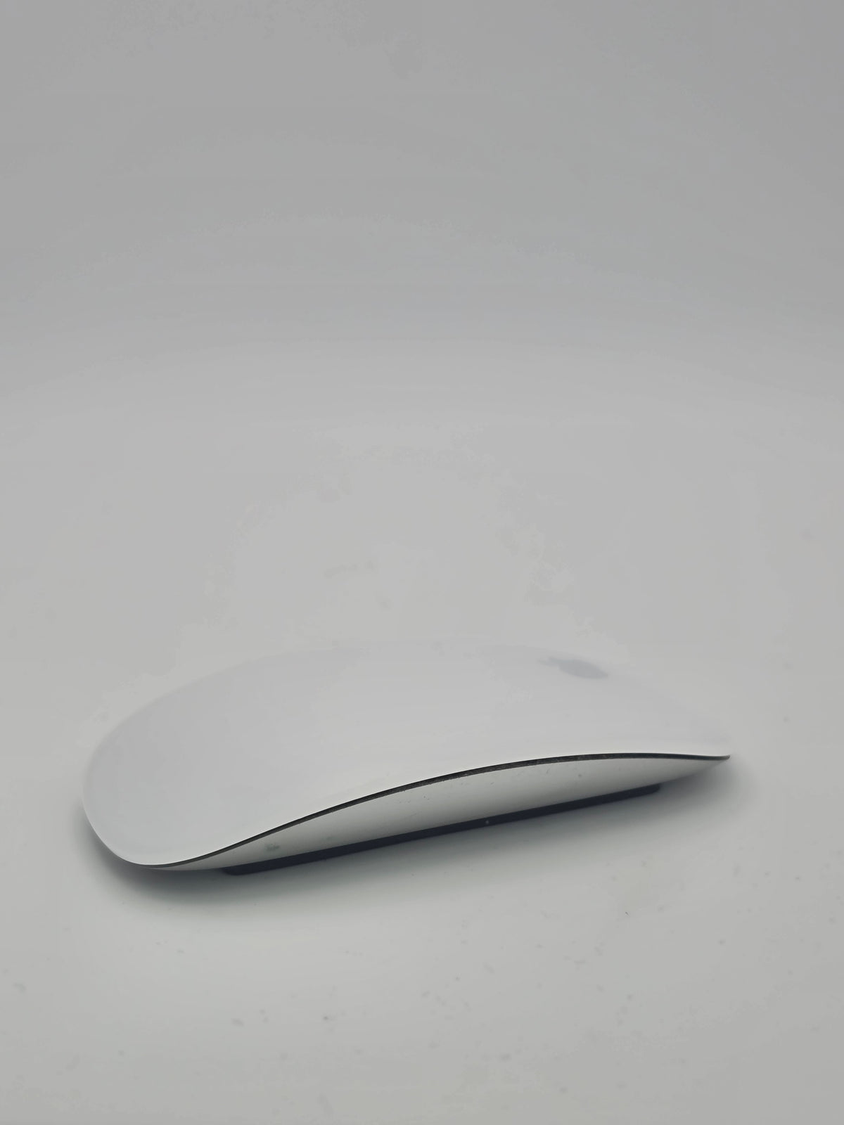 Apple Magic Mouse 1st Gen, White, Grade B