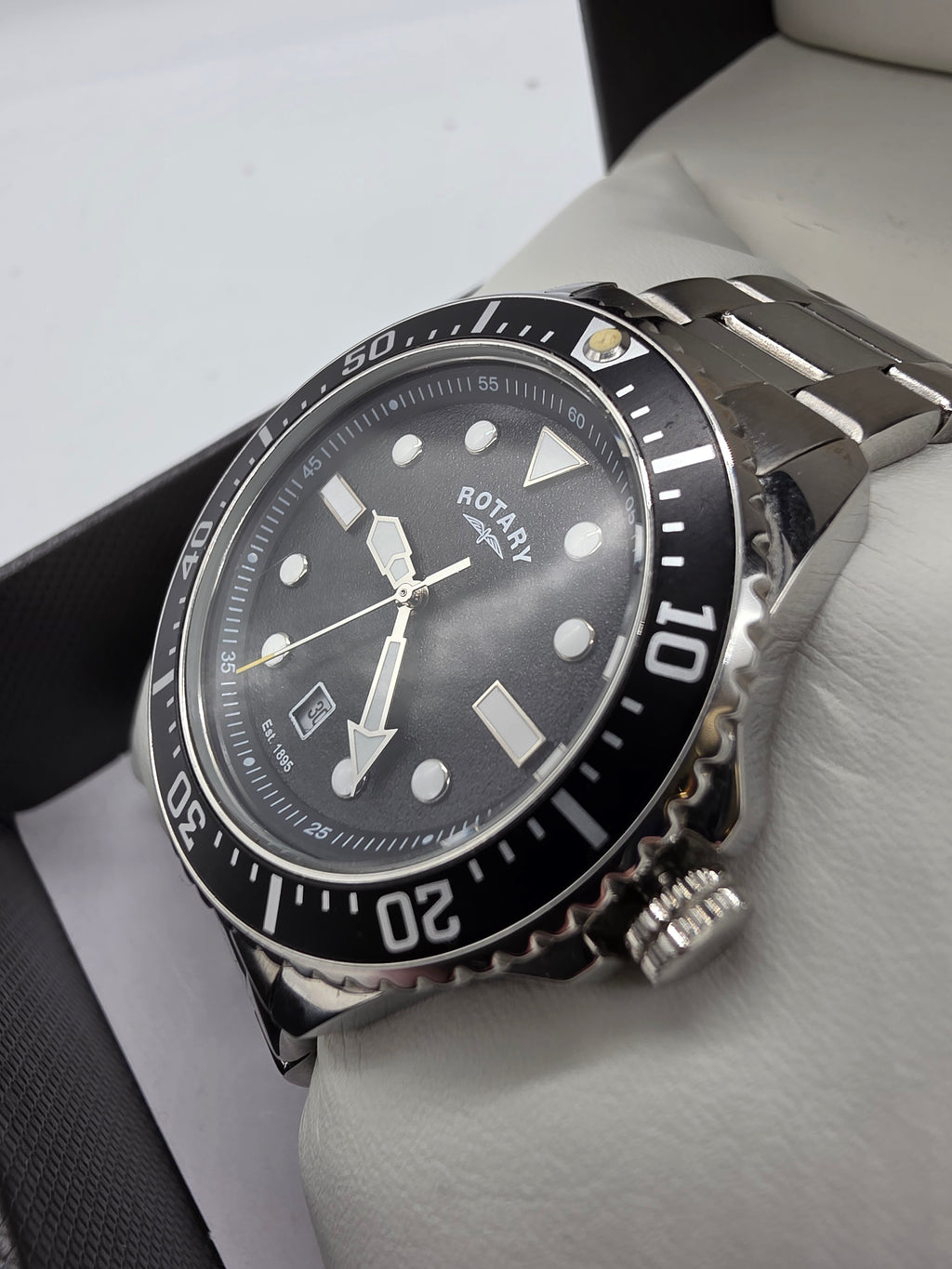 Rotary Classic Submariner Men's Watch Black, Grade B
