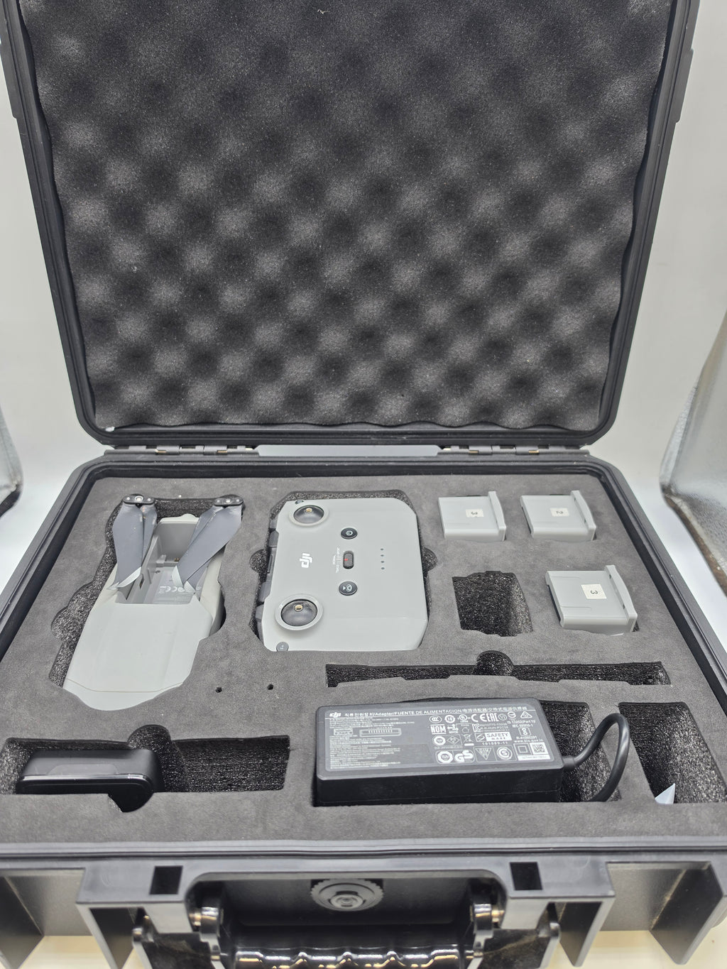 DJI Mavic Air 2 Fly More Combo Drone Grey, Grade B