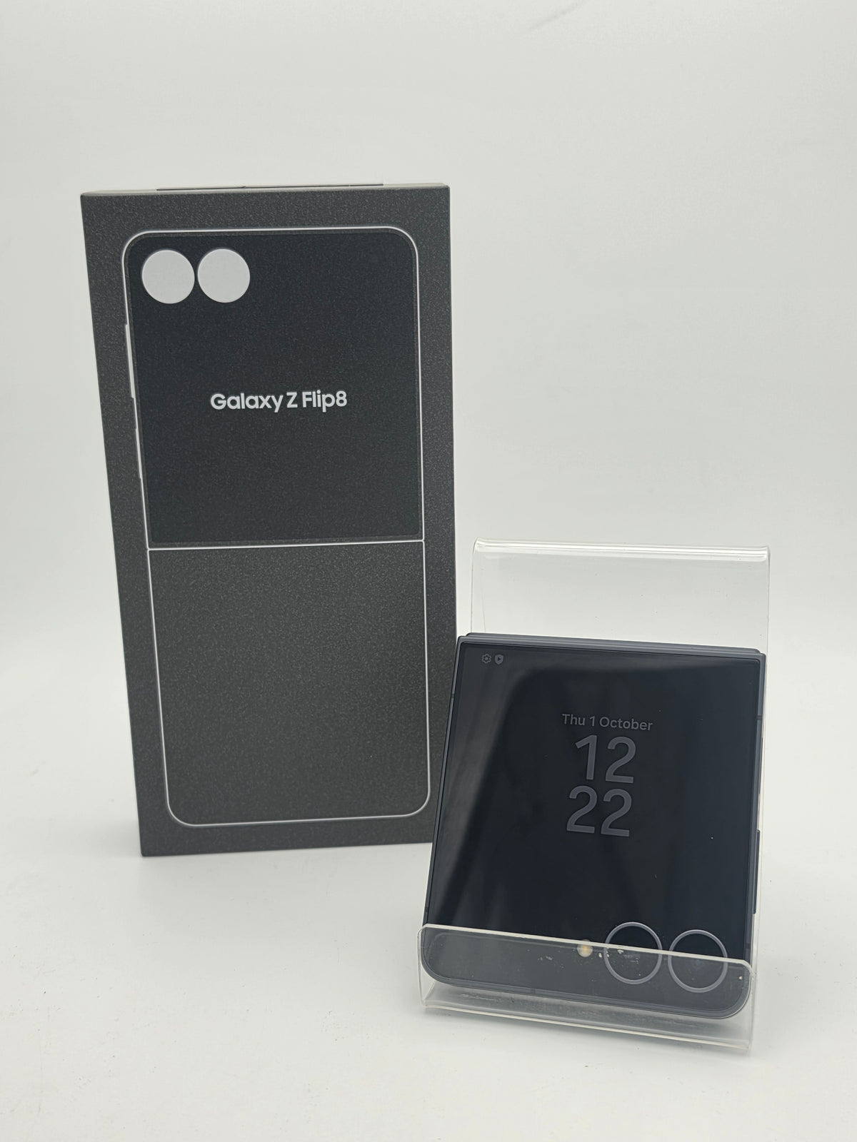 Samsung Galaxy Z Flip 8 256GB Graphite, Grade A
