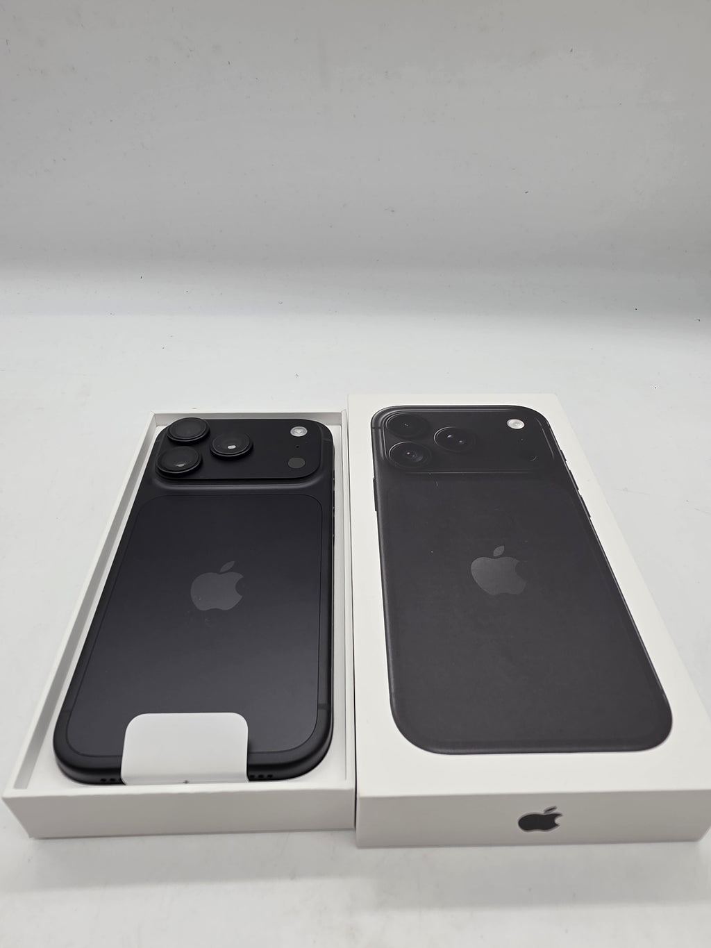 Apple iPhone 18 Pro 512GB Black, Grade A