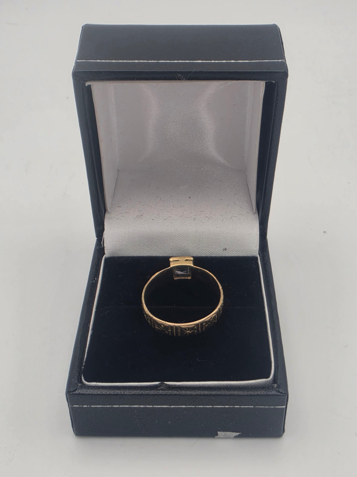 18ct Bezel-Set Square Gemstone Ring, Size N, 2.72g