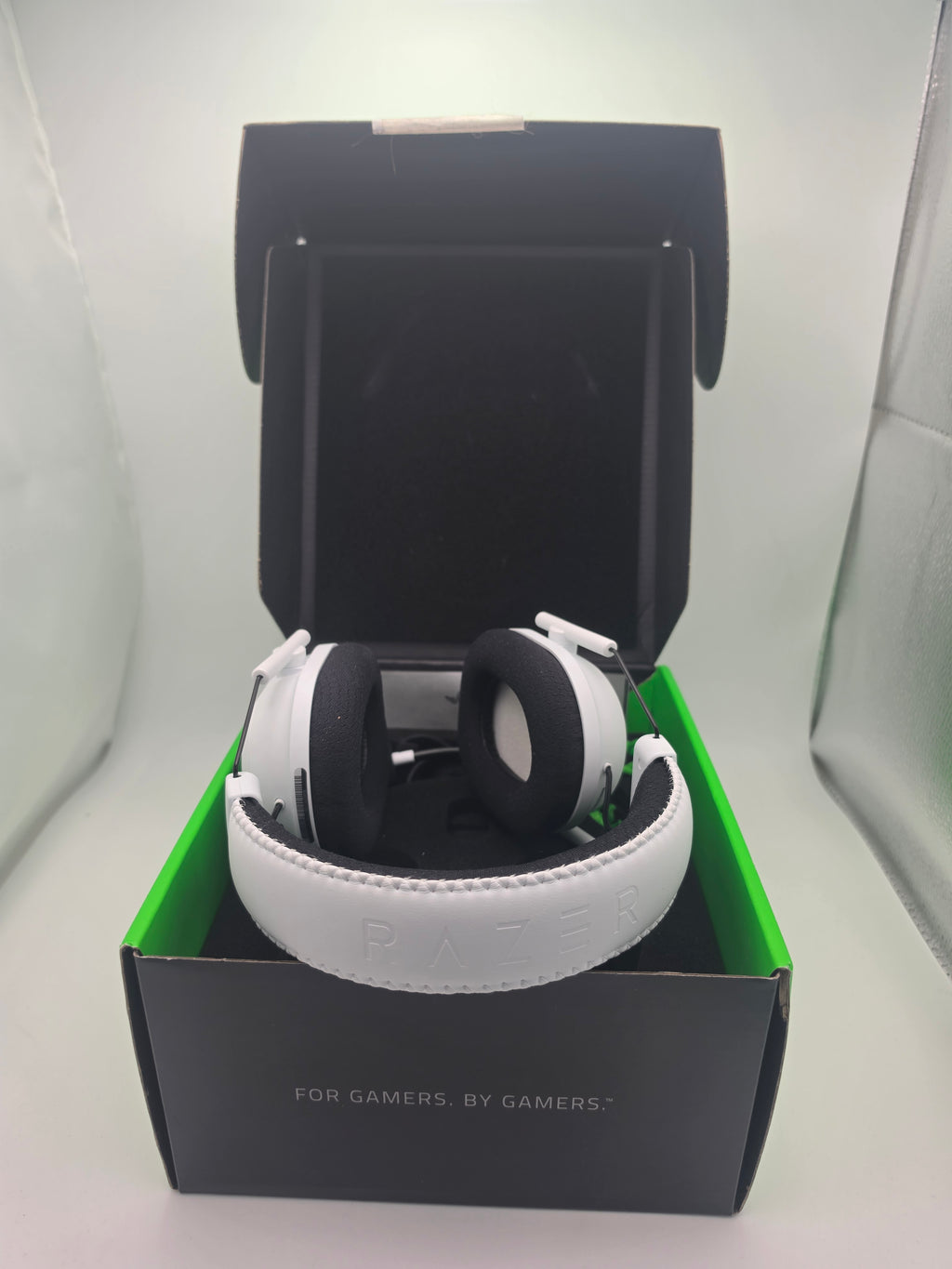 Razer Blackshark V2 Pro Wireless ESports Headset, White, Grade A