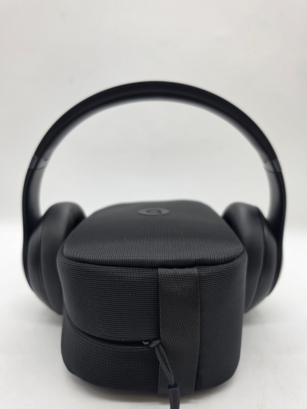Beats Studio Pro Headphones Black, Grade B