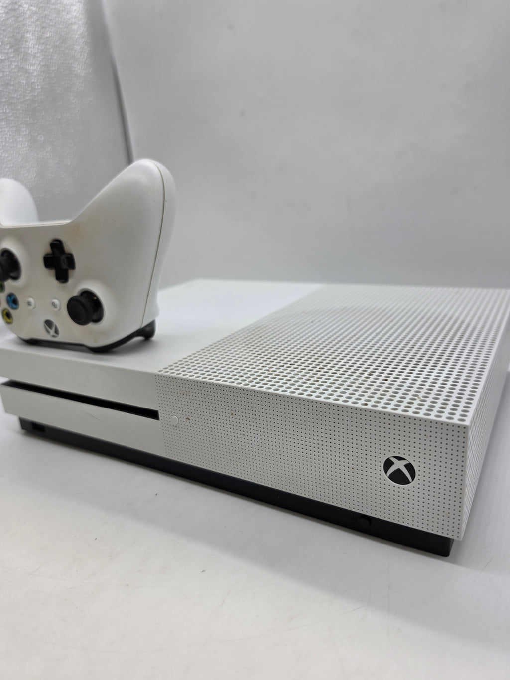 Microsoft Xbox One S 500GB White, Grade B
