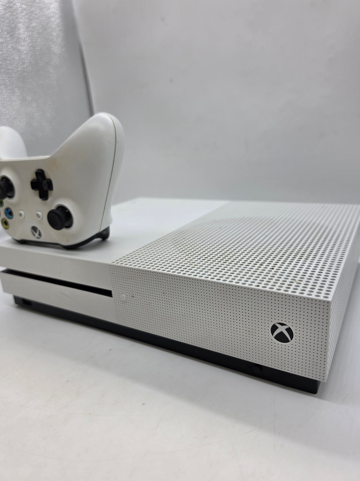 Microsoft Xbox One S 500GB White, Grade B