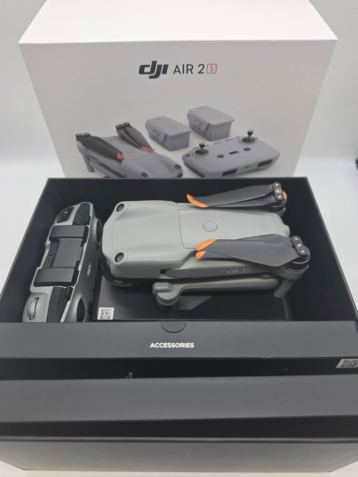 DJI Air 2 Fly More Combo Drone Grey, Grade B