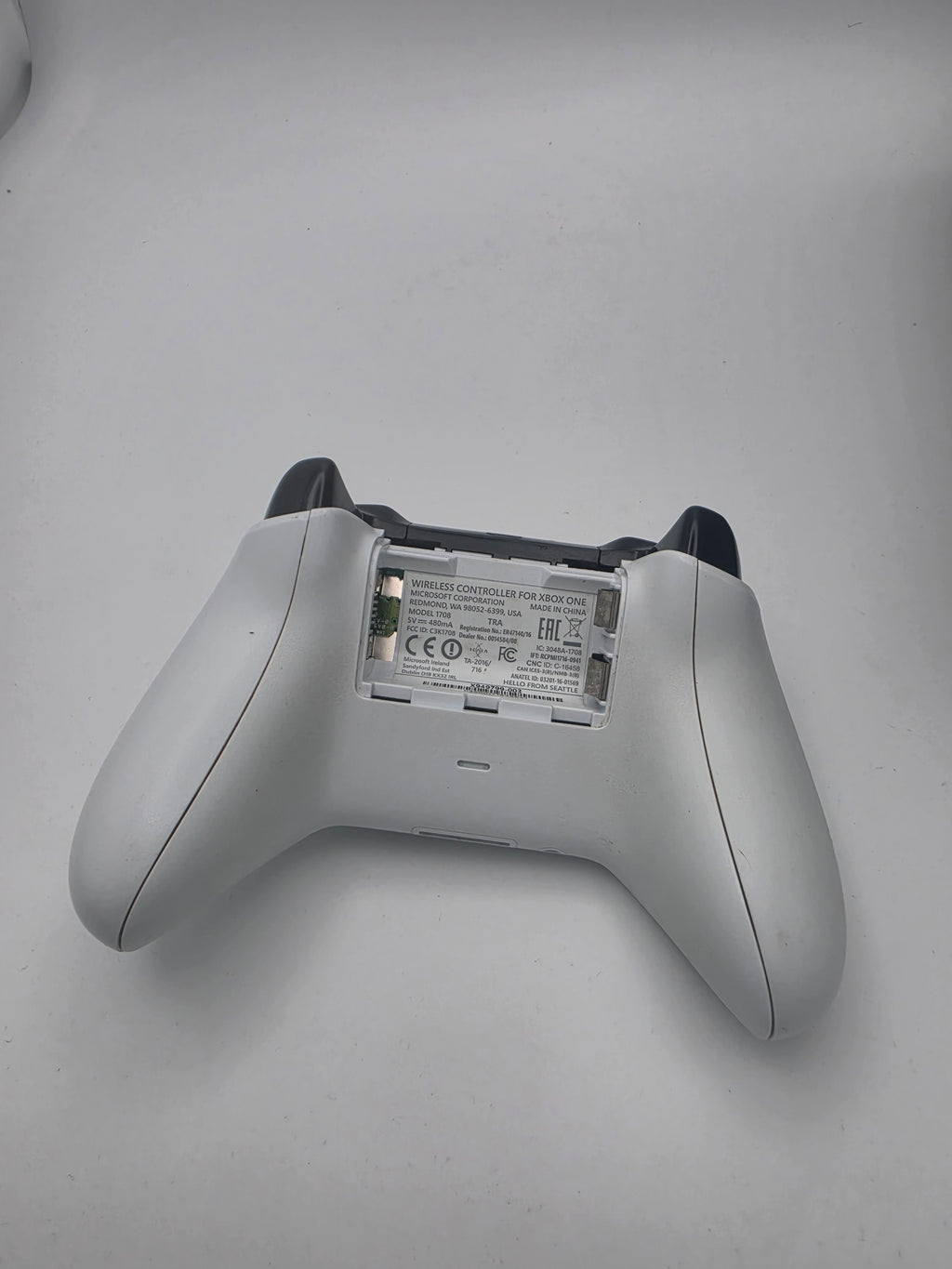 Microsoft Xbox One S 500GB White, Grade B
