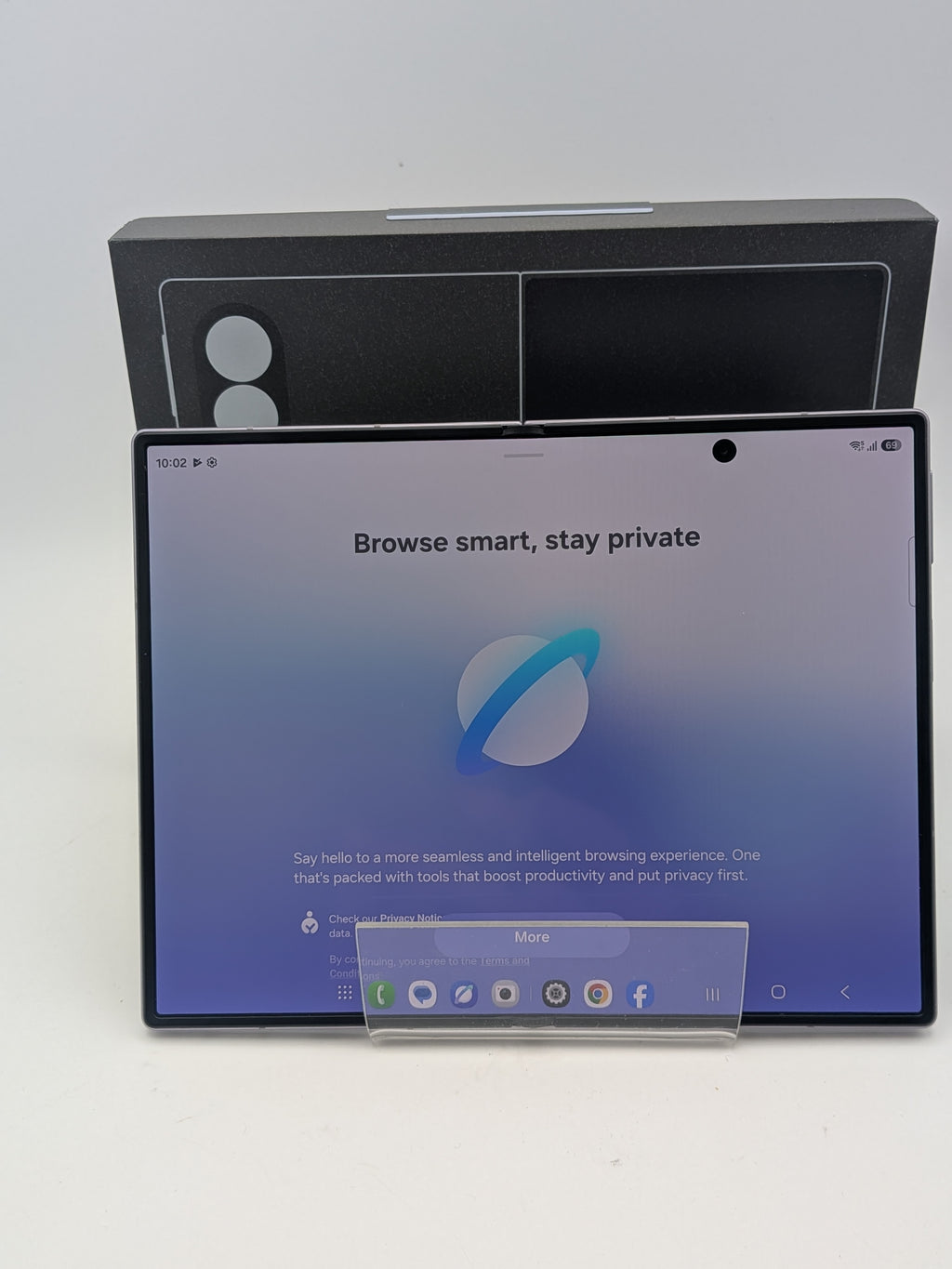 Samsung Galaxy Z Fold 8 256GB Lavender, Grade A