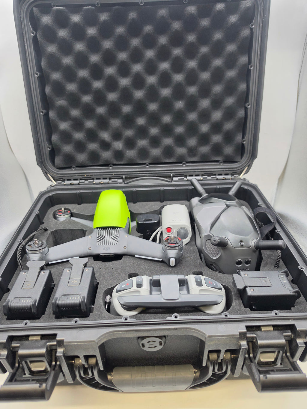 DJI FPV Drone With Goggles Fly More Combo Grey, Grade B