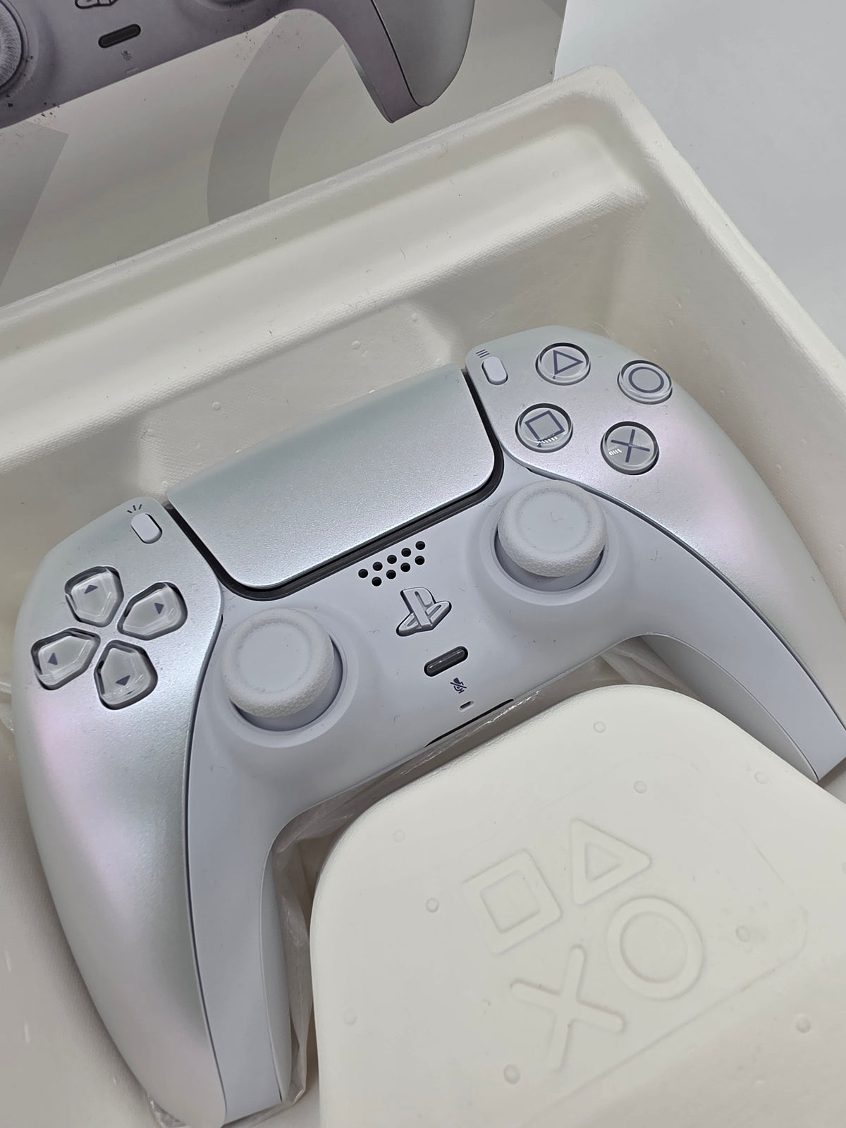 Sony DualSense Wireless PS5 Controller Chrome, Grade B