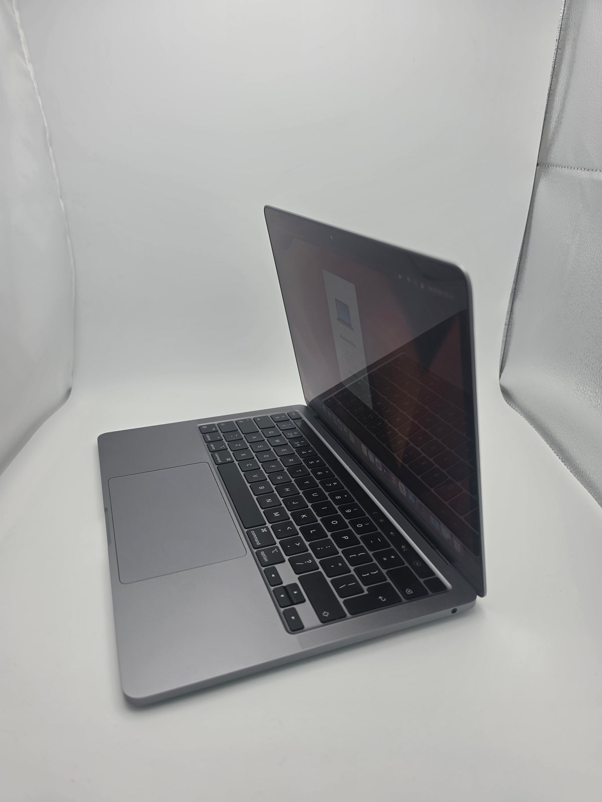 Apple MacBook Pro 13" M2 256GB Black, Grade B