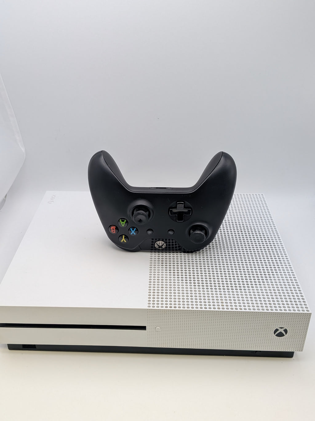 Microsoft Xbox One S 500GB White, Grade B