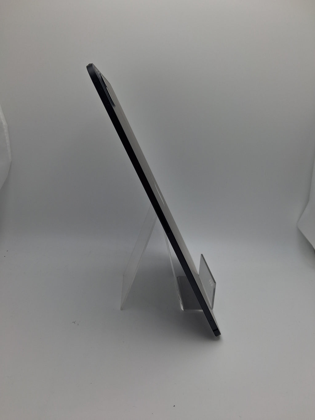 Apple Ipad Pro 11-inch (M5 wifi & Sim) 256GB, Space Black, Grade A