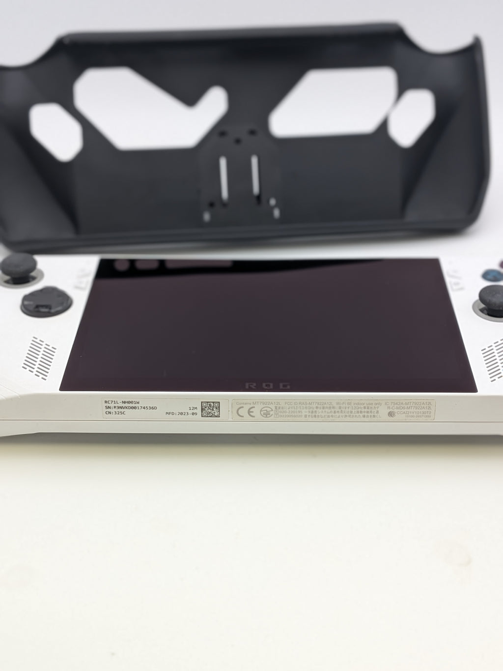 ASUS ROG Ally Z1 Extreme 512GB White, Grade C