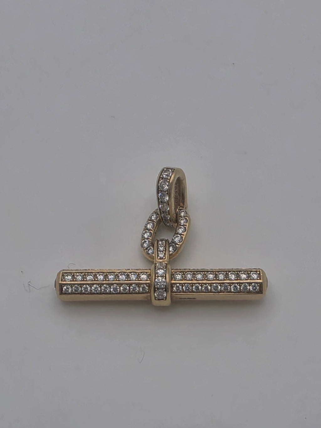 18CT Gold T-Bar Pendant, 10.45G