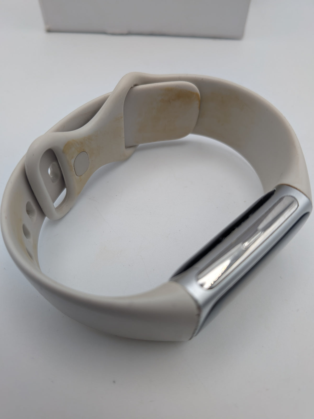 Fitbit Charge 6, Cream, Grade B