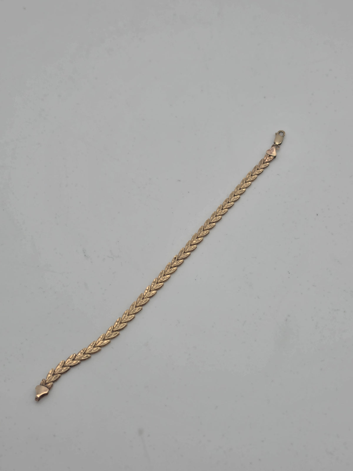 14ct Gold Chevron Link Bracelet, 8" 9.67G