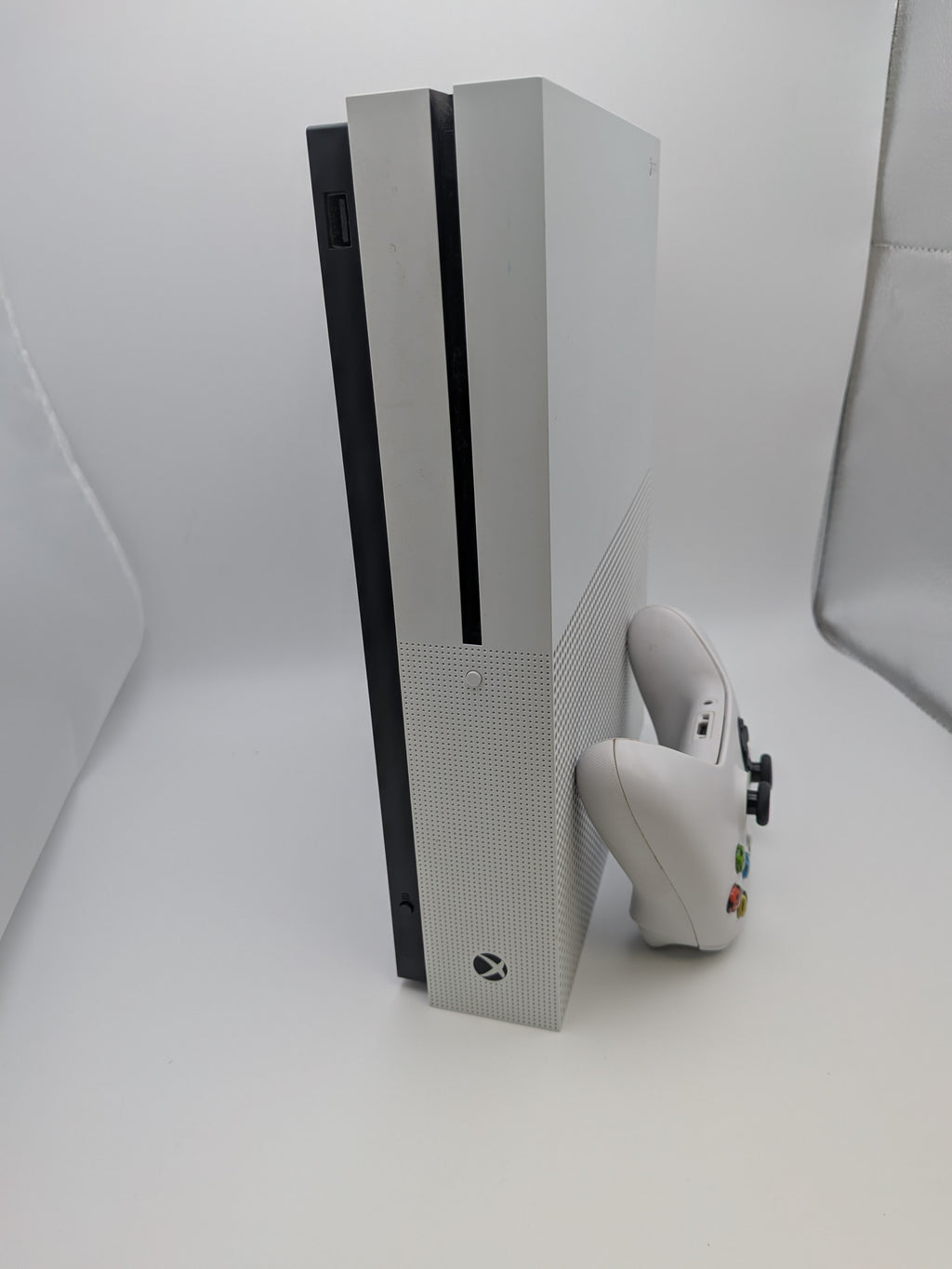 Microsoft Xbox One S 500GB White, Grade B