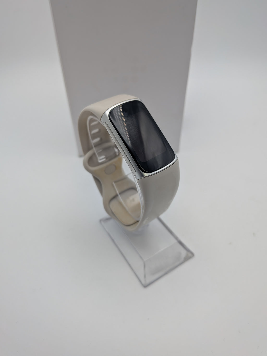 Fitbit Charge 6, Cream, Grade B