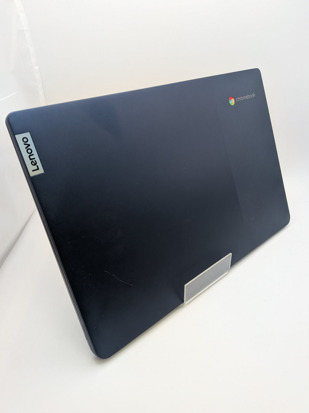 Lenovo Slim 3 Chromebook, Blue, Grade B