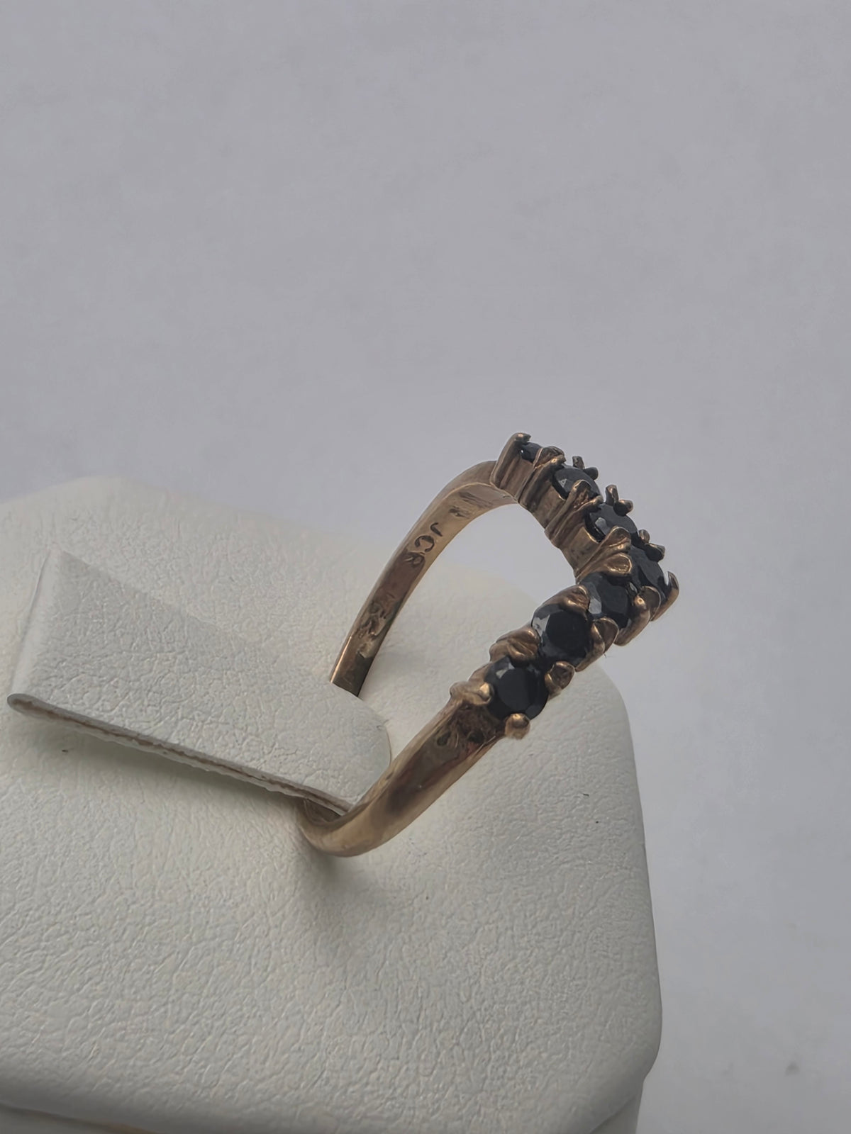 9ct Gold Wishbone Ring, Size O 1/2, 2.32G