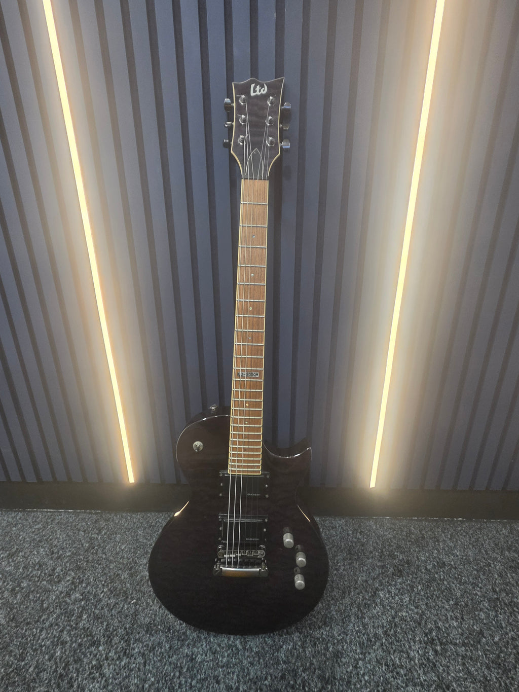 ESP LTD EC-200QM, Black, Grade A