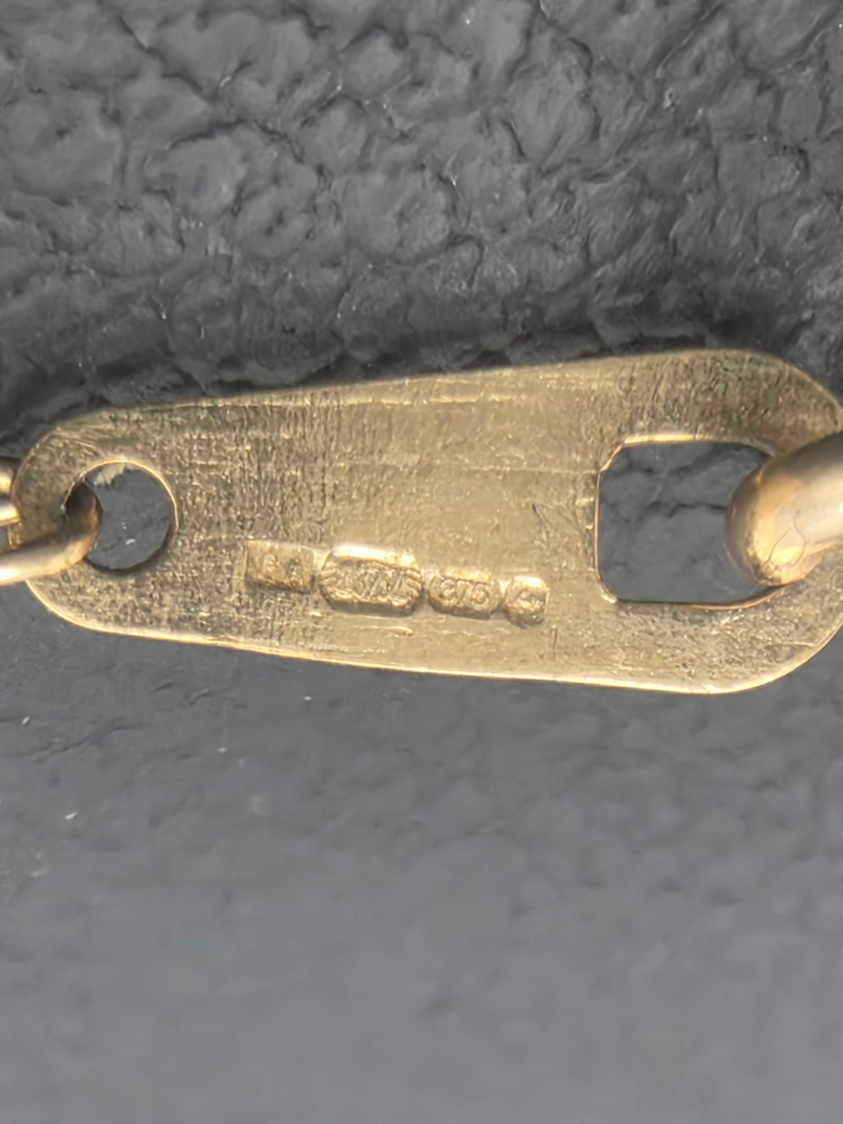 9ct Gold Double Link Chain with Pendant, 18", 3.73G
